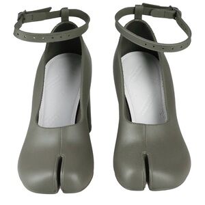 Margiela Tabi Mary Janes 38